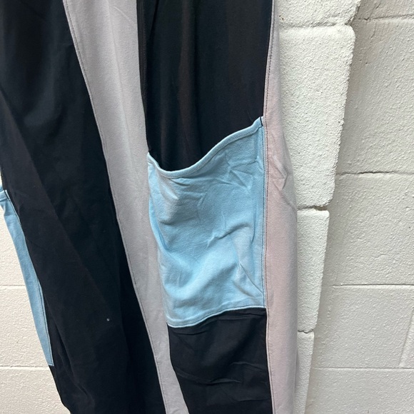 FREE PEOPLE FP MOVEMENT
RAINDROP COMBO HOT SHOT. Small - Picture 8 of 8